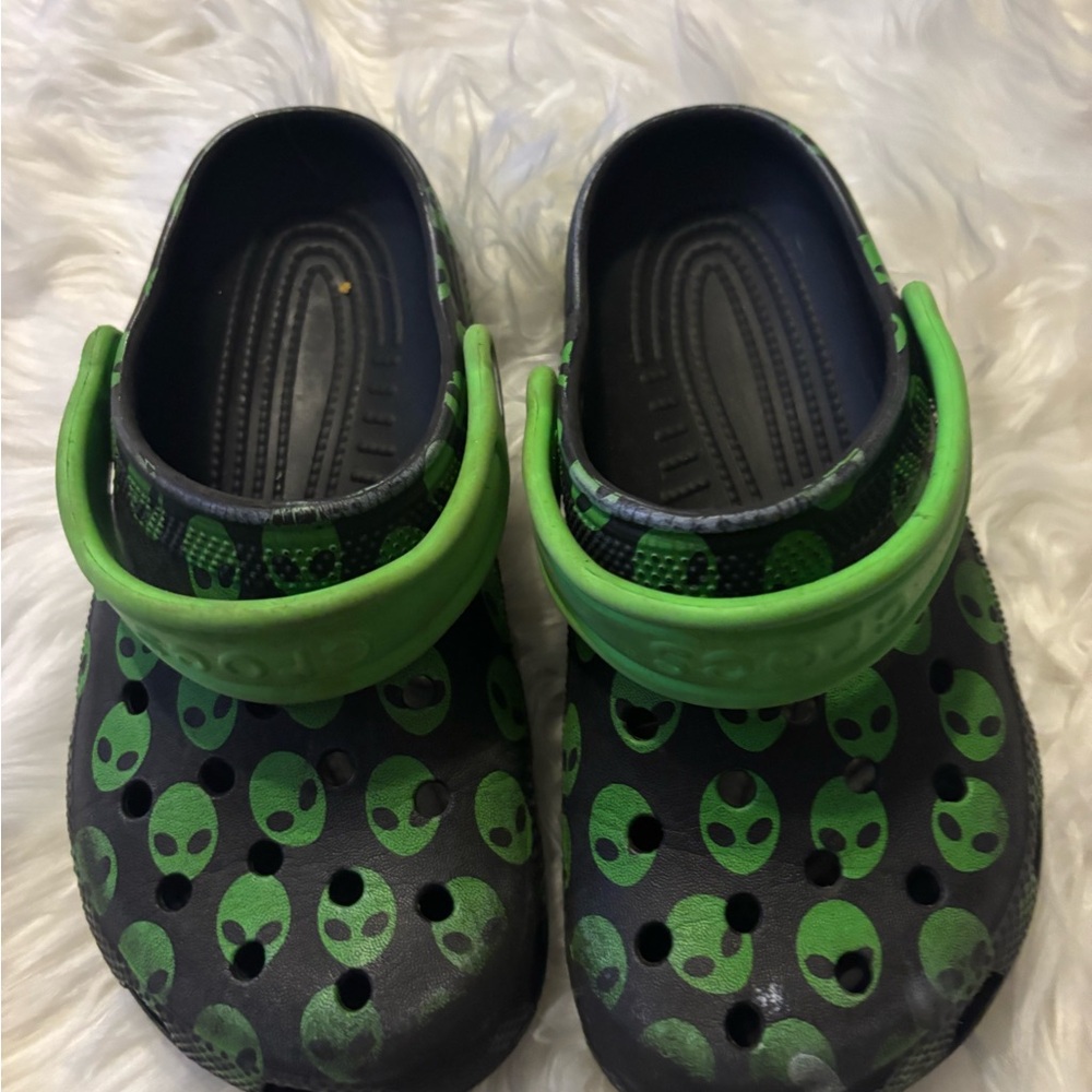 CROCS Kids Green Alien Clogs